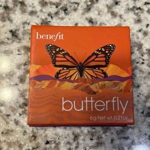 Benefit butterfly blush